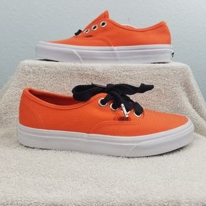 Van's Authentic Oversized Lace Orange